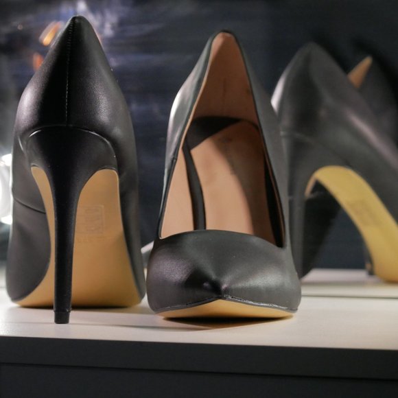 Sleek Vegan Leather Pumps (4-inch) - Picture 2 of 2